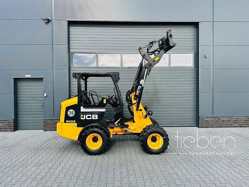 JCB 403 Hoflader / 36 PS Maschine