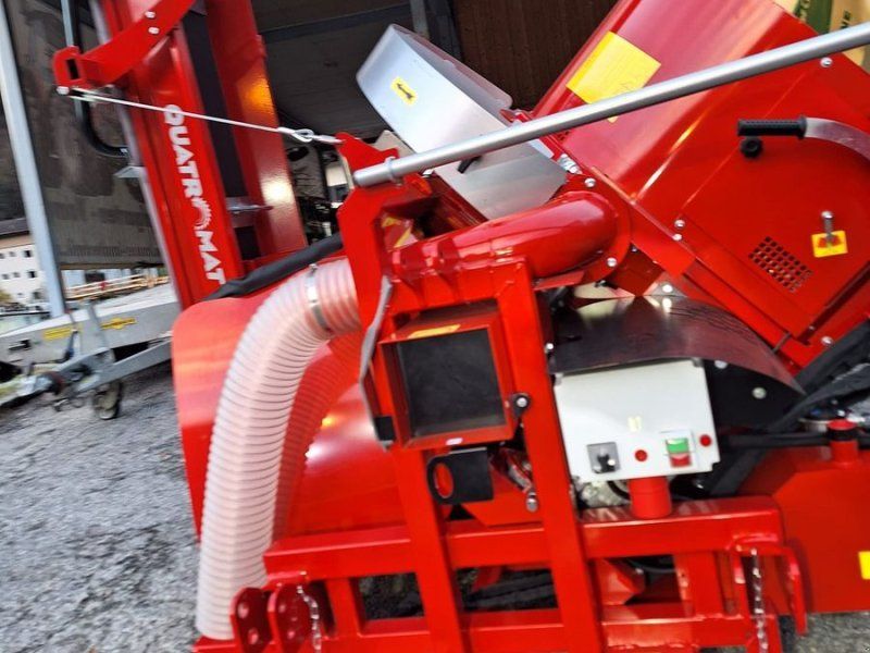 AMR Quadromat SAT 4-700/52 PE-THO