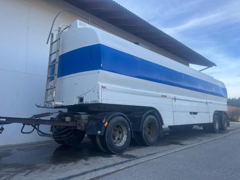 Keiner Zubringfass 4 Achs Güllefass Zubringer