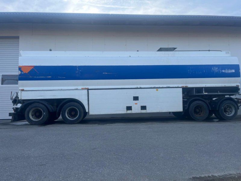 Keiner Zubringfass 4 Achs Güllefass Zubringer