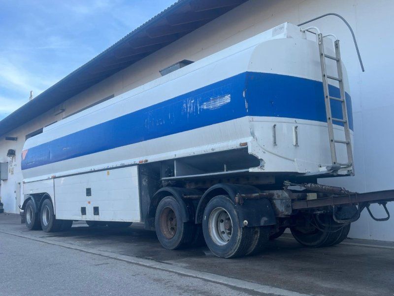 Keiner Zubringfass 4 Achs Güllefass Zubringer