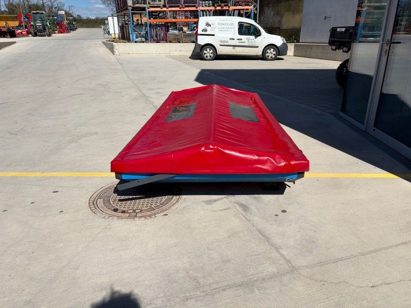 Lemken Behälteraufsatz Tauri 850 l mit Behälterdeckel m