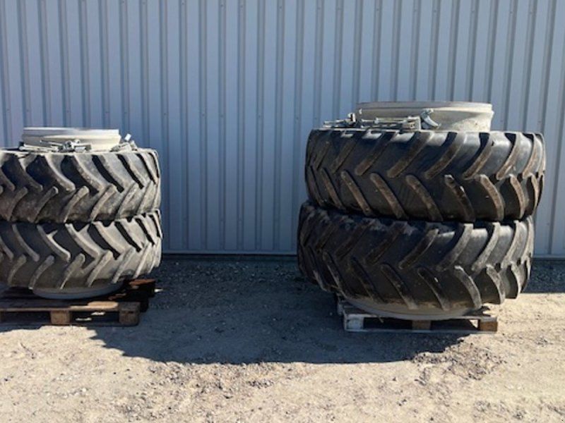 650/65R42 540/65R 30 & 650/65R42