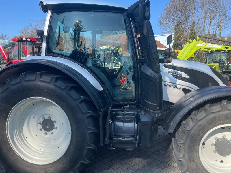 Valtra N 174