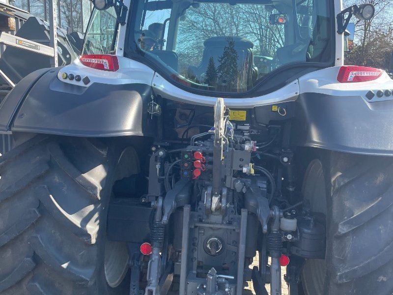 Valtra N 174