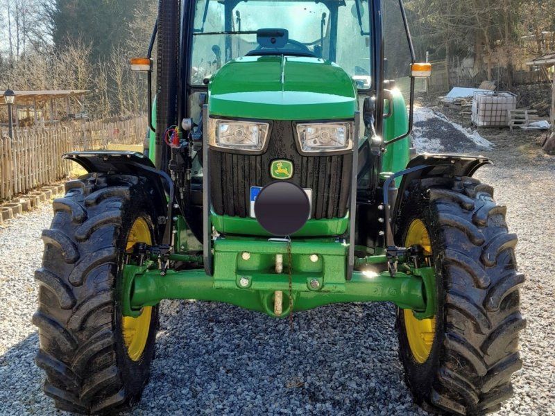 John Deere 5075 E