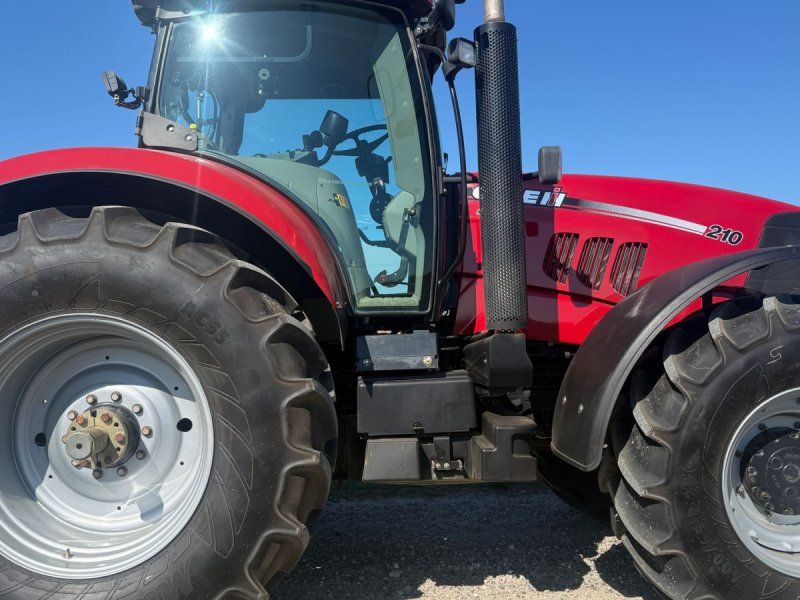 Case IH Puma 210