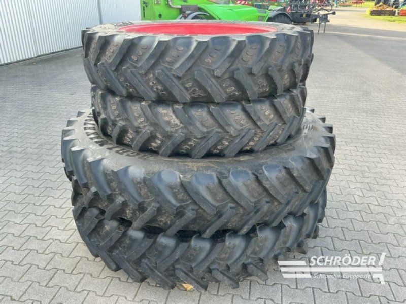BKT PFLEGERÄDER 320/85 R38 / 380/90 R50
