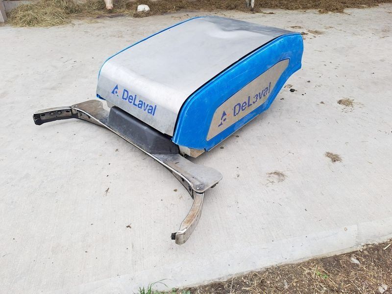Delaval RS 450 Spaltenroboter/-schieber