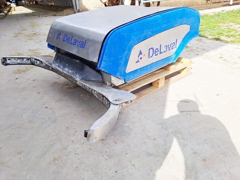 Delaval RS 450 Spaltenroboter/-schieber