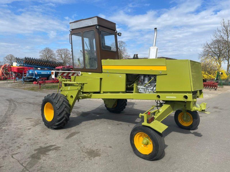 Fortschritt E 303 + Schneidwerk E 025 sofort verfügbar