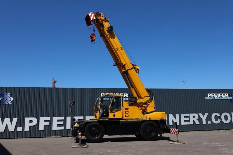 Demag AC30 City Diesel, 4x4x4 Drive, 30t Capacity, 25m M