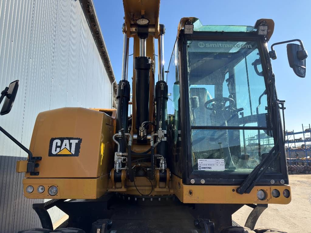 CAT M320F