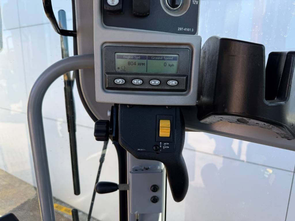 CAT 140M AWD - Joystick Control / 3 Tine Ripper