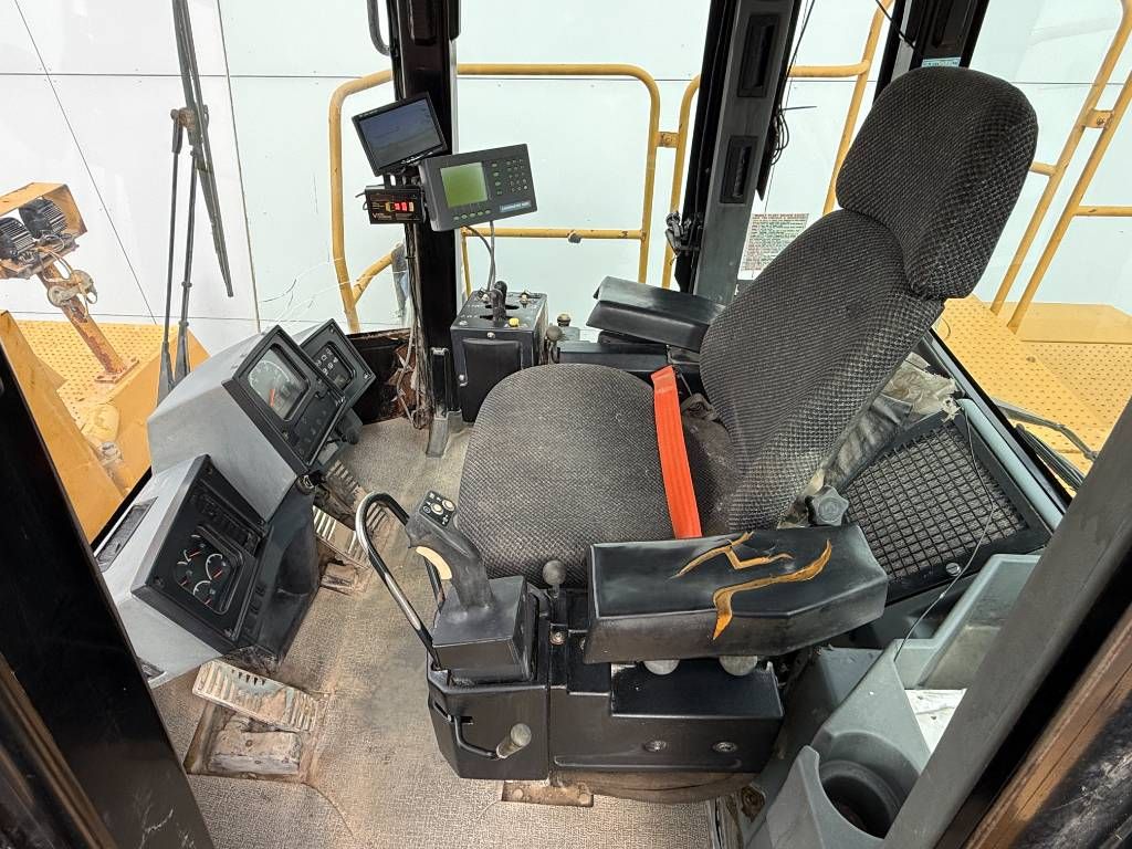 CAT 988G - Automatic Greasing / Airco / Camera