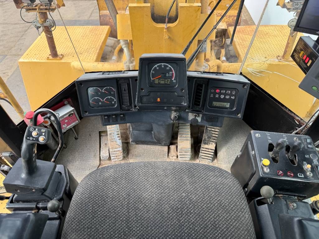 CAT 988G - Automatic Greasing / Airco / Camera