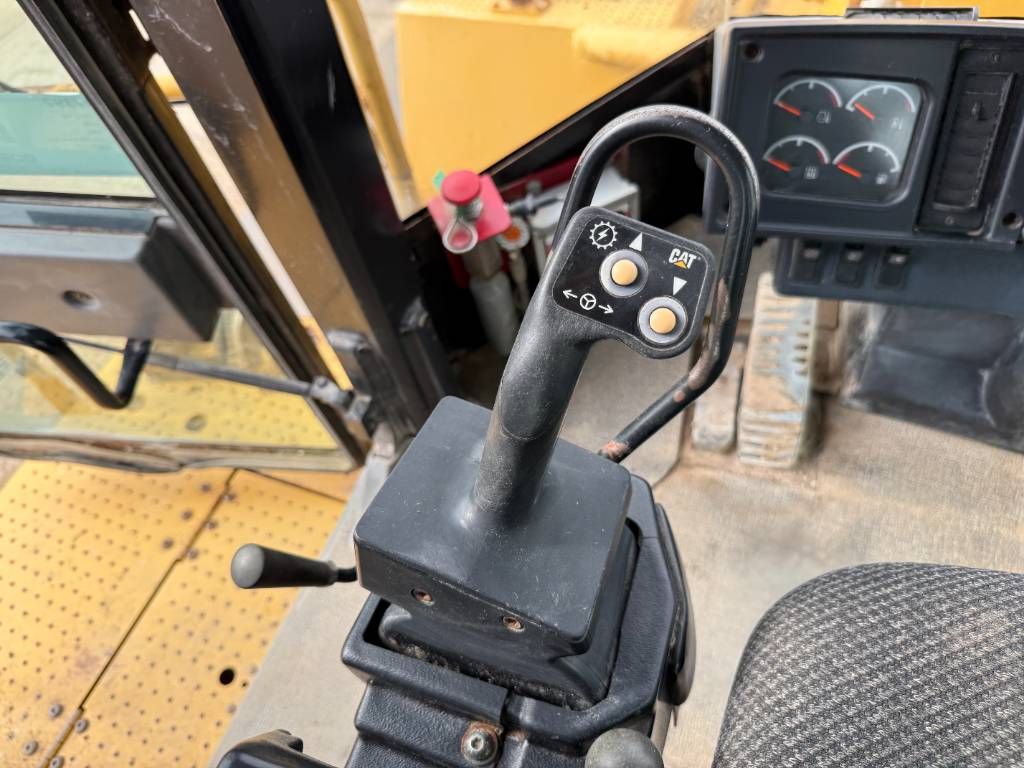 CAT 988G - Automatic Greasing / Airco / Camera