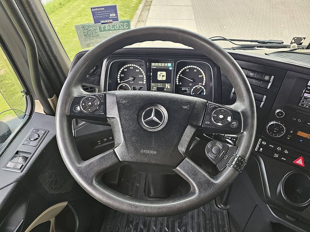 MERCEDES-BENZ ACTROS 1845 LS