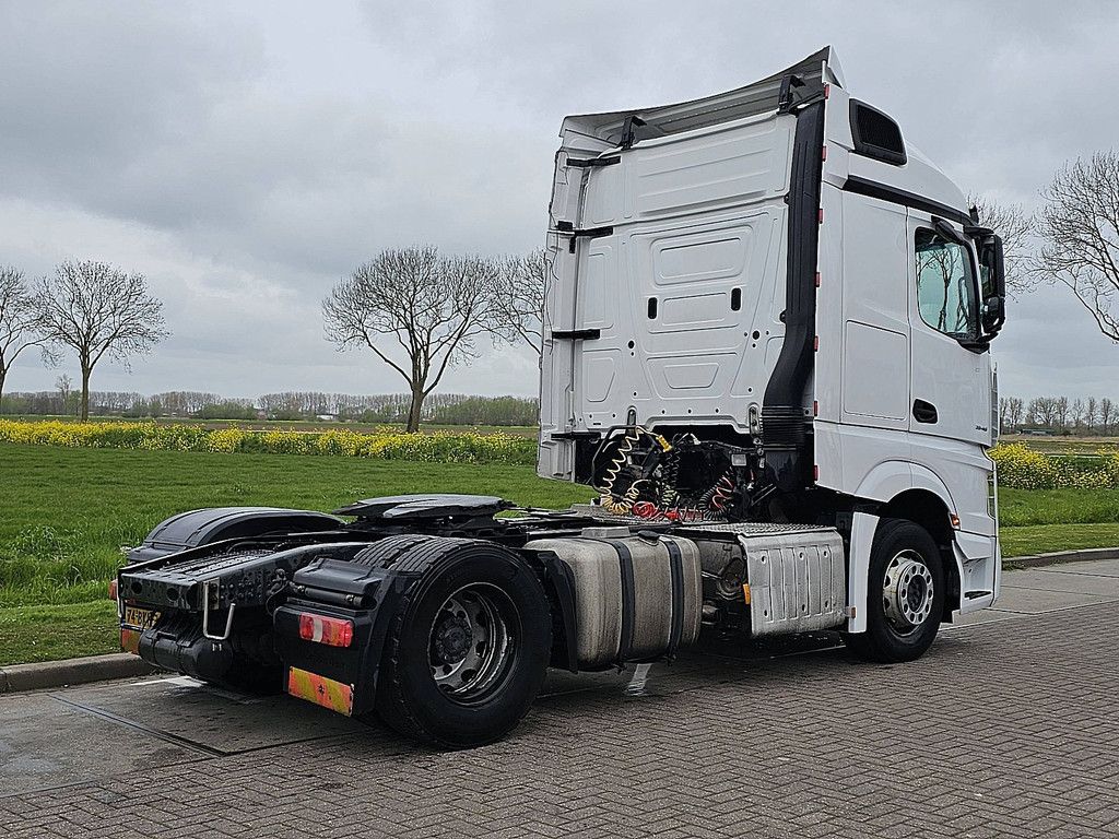 MERCEDES-BENZ ACTROS 1845 LS