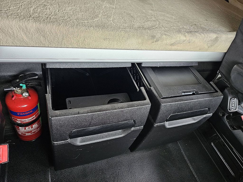 MERCEDES-BENZ ACTROS 1845 LS