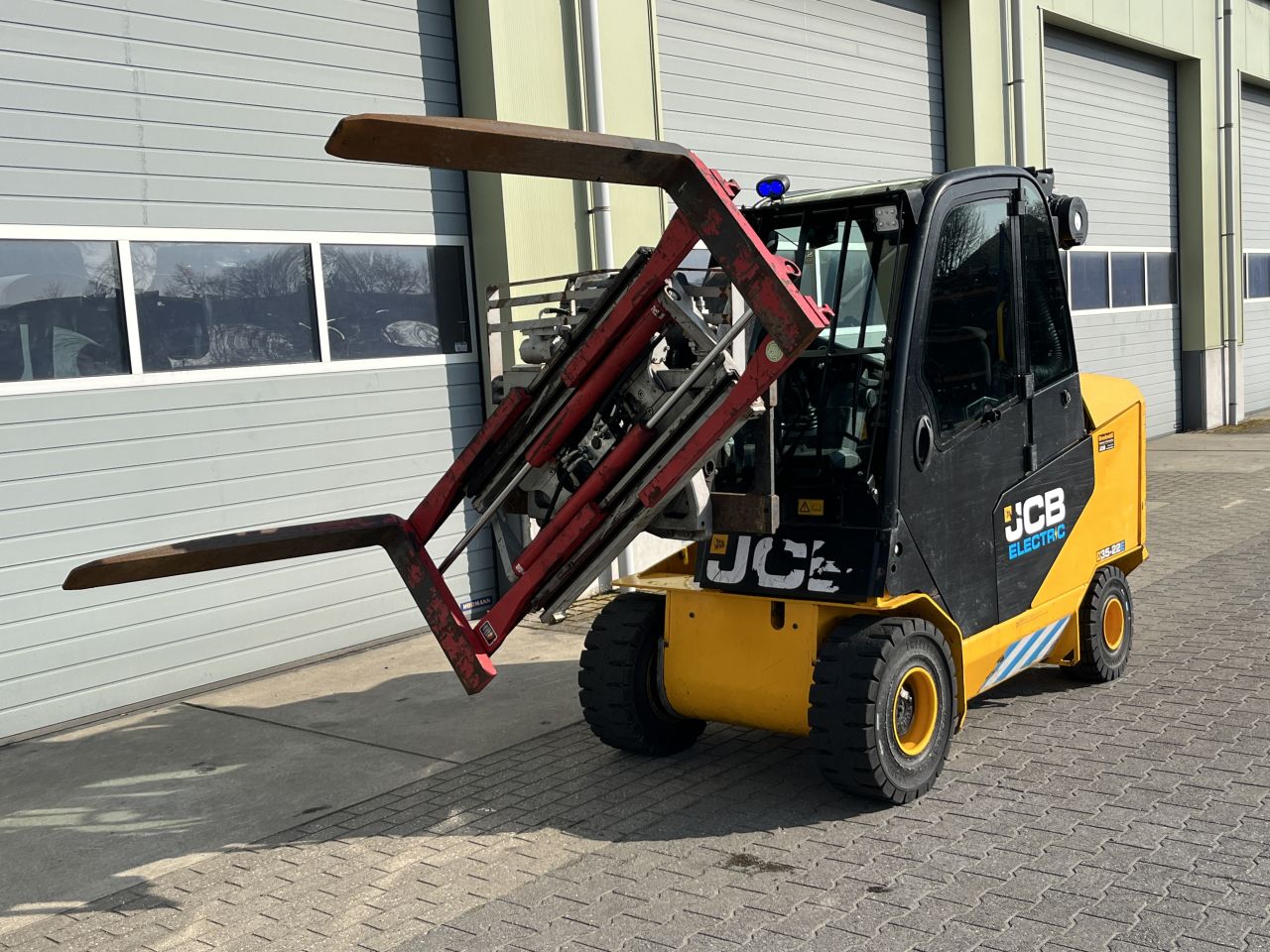 Elektrische JCB Teletruk 35-22E Heftruck 3.5 ton Free Lift 4 mt