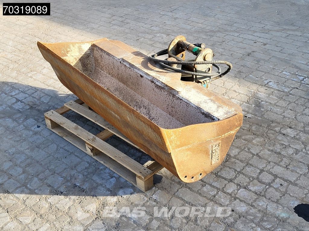 HS08 Lehnhoff HS08 + Tilting bucket