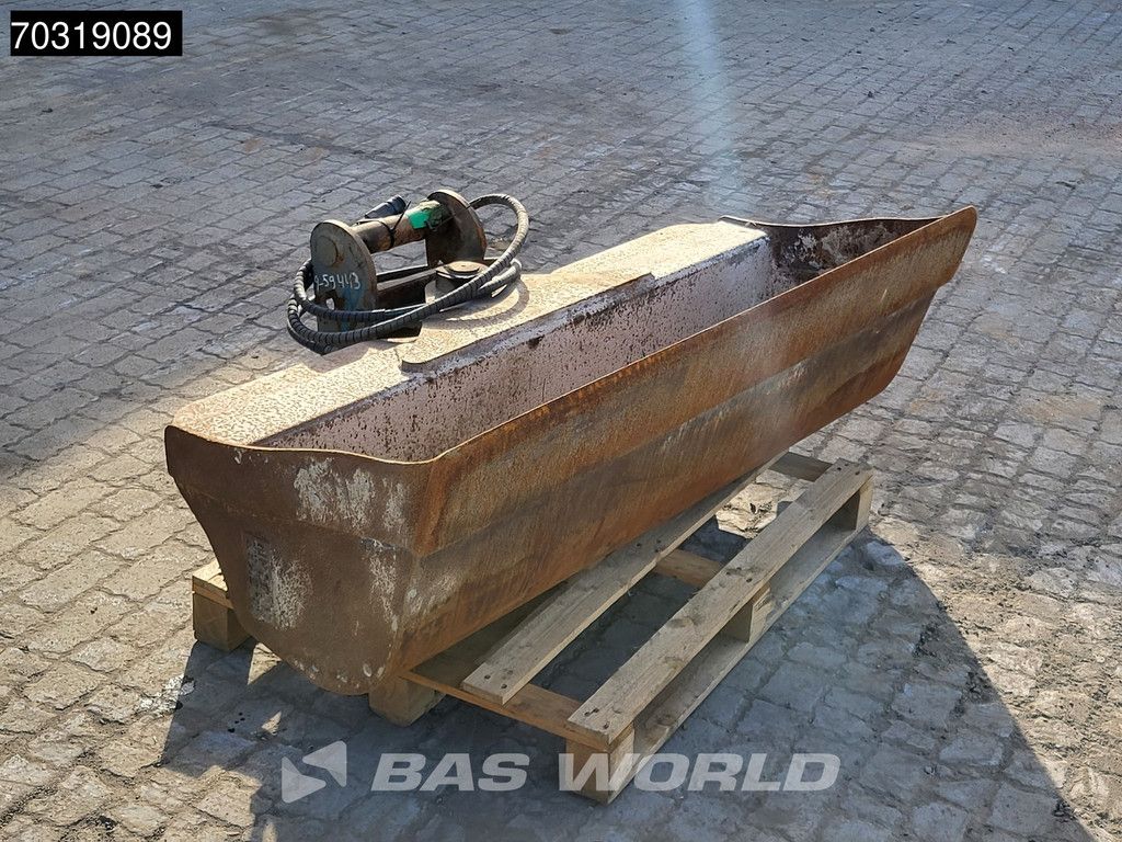 HS08 Lehnhoff HS08 + Tilting bucket