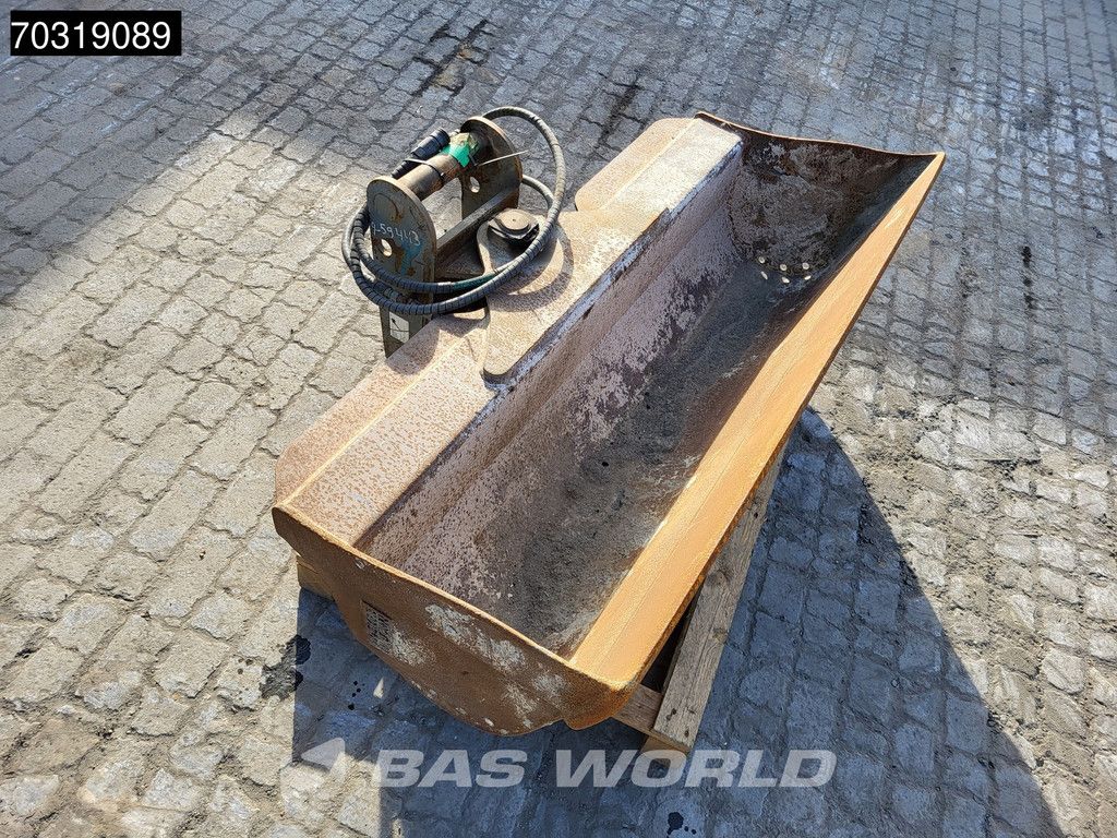 HS08 Lehnhoff HS08 + Tilting bucket