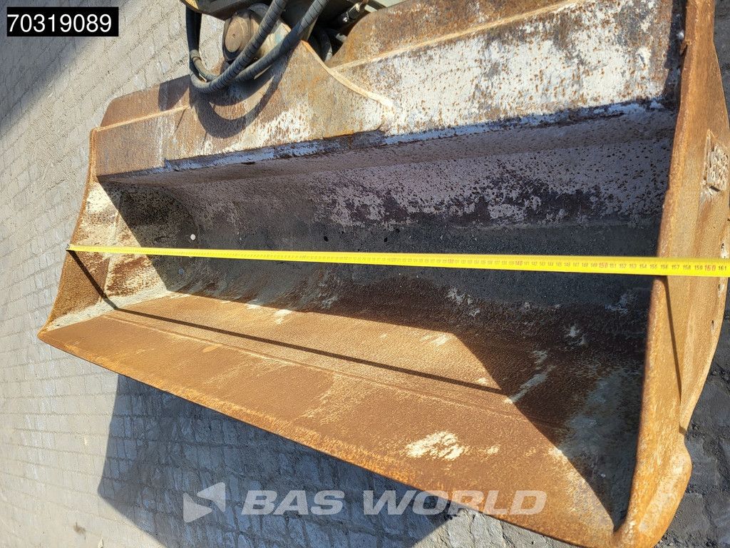 HS08 Lehnhoff HS08 + Tilting bucket