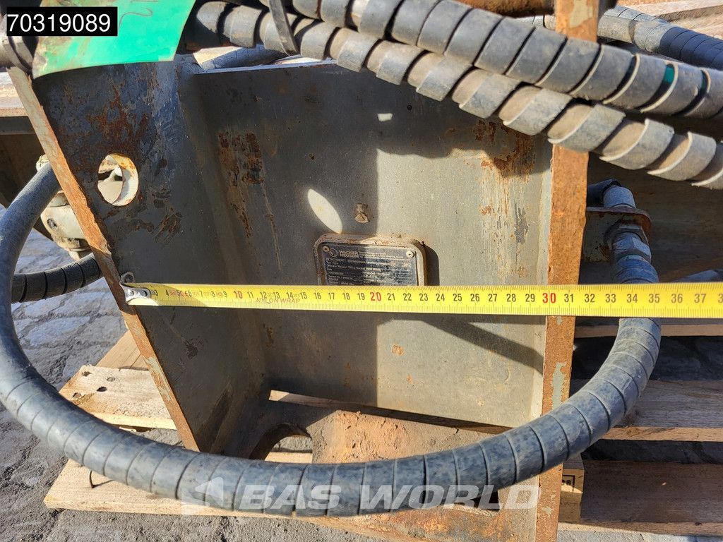 HS08 Lehnhoff HS08 + Tilting bucket