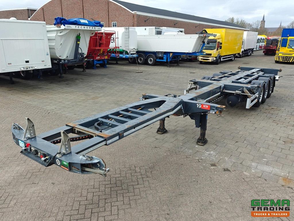 Pacton TXC343 Multi - 3-fach ausziehbar - Liftachse - Für alle Containertypen geeignet - SAF-Scheibenbremsen - 4890 kg
