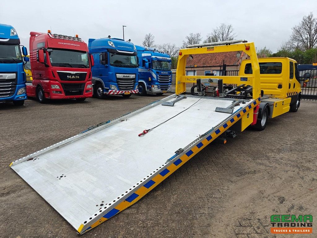 Iveco 70C18 4x2 Euro6Y – 7 Sitze – Falkom FAS3000 + Seilwinde 3600 kg + Fernbedienung – TÜV bis 01/2027