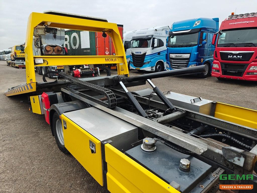 Iveco 70C18 4x2 Euro6Y – 7 Sitze – Falkom FAS3000 + Seilwinde 3600 kg + Fernbedienung – TÜV bis 01/2027
