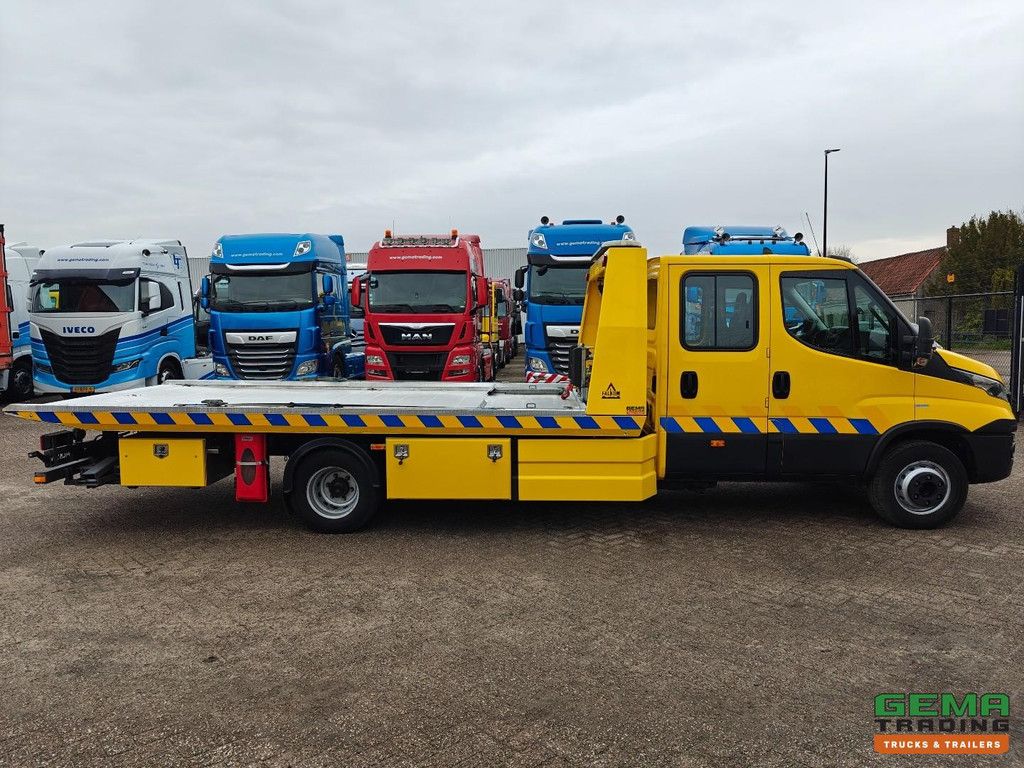 Iveco 70C18 4x2 Euro6Y – 7 Sitze – Falkom FAS3000 + Seilwinde 3600 kg + Fernbedienung – TÜV bis 01/2027