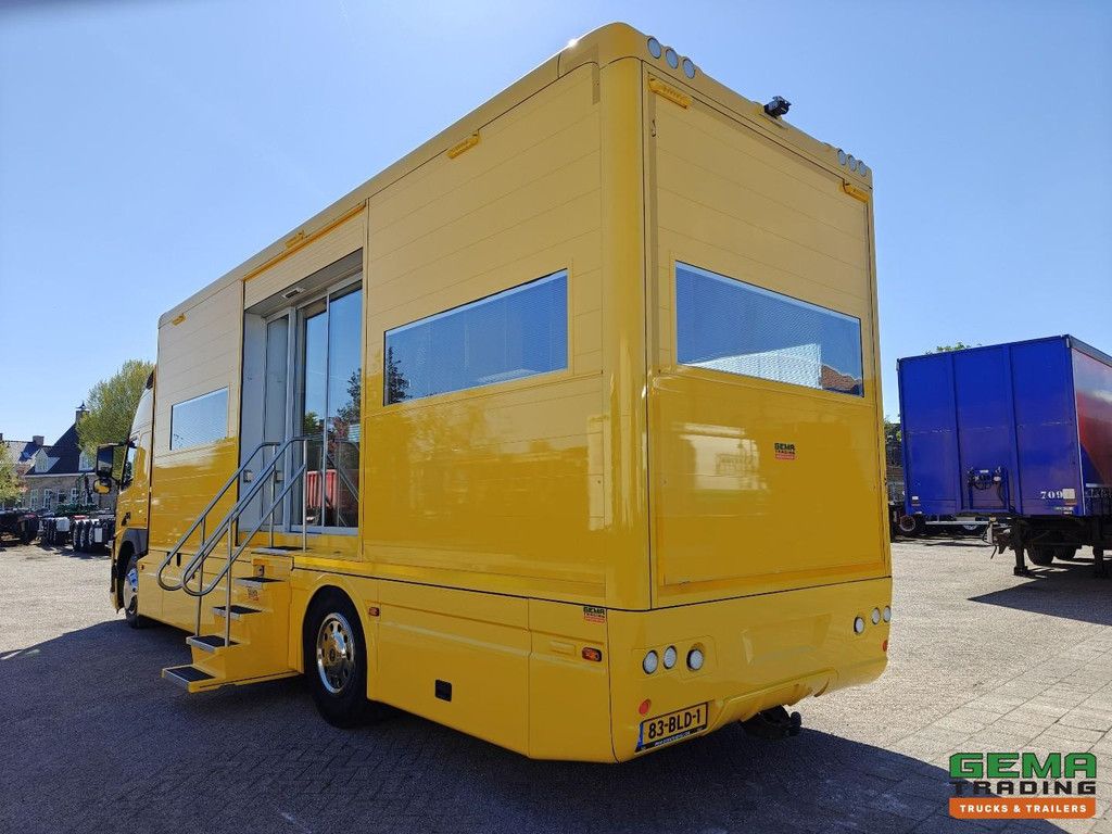 Volvo FM 370 4x2 Globetrotter (5 Seats) Euro6C - RoelofsenOpbouw - Camper / Office - Full Air Conditioning - Air Conditioning - Electric Sliding Door - TOP!