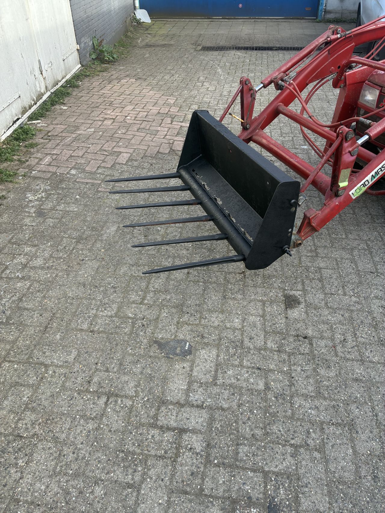 Mitsubishi mt165 met voorlader