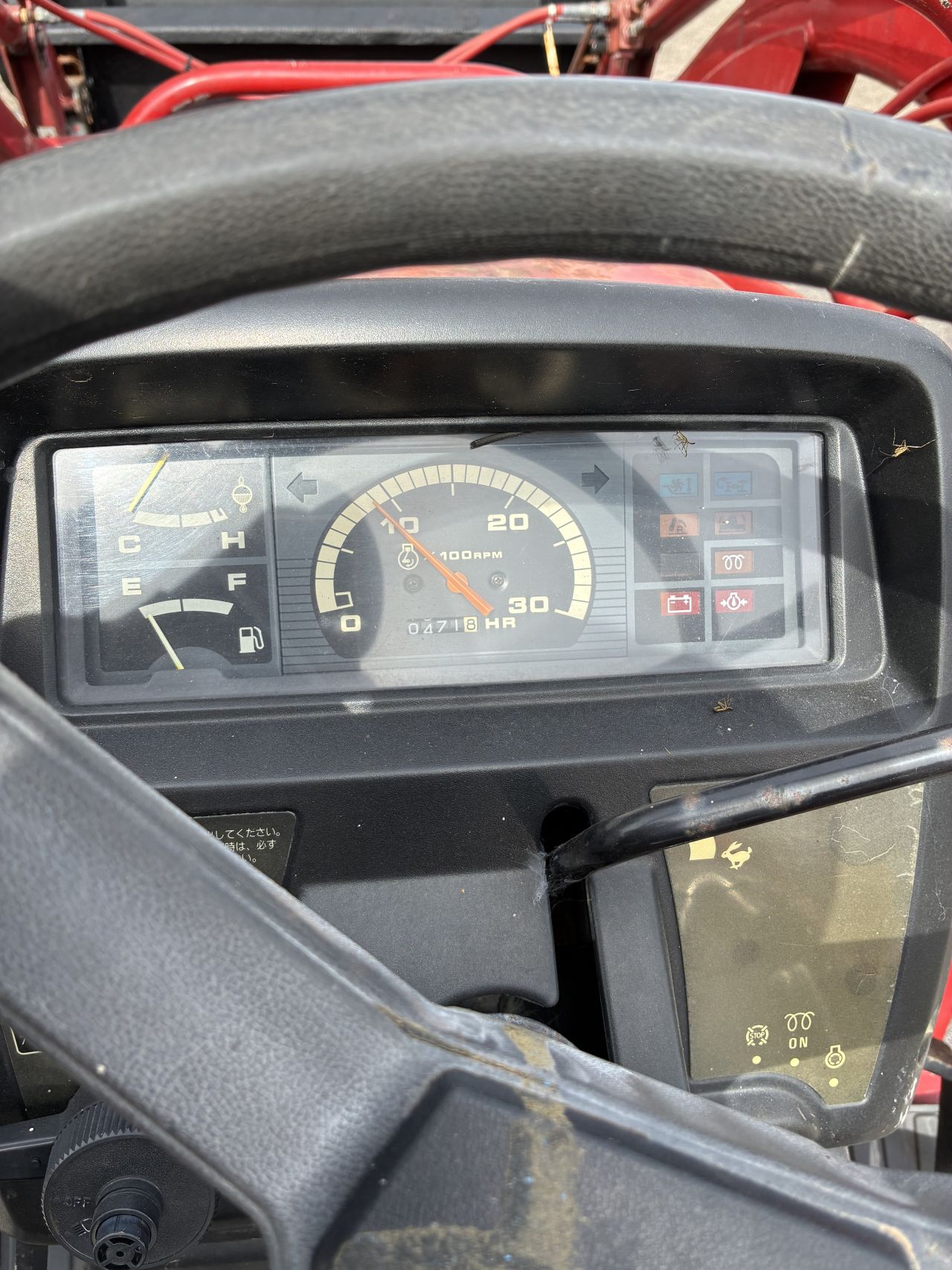 Mitsubishi mt165 met voorlader