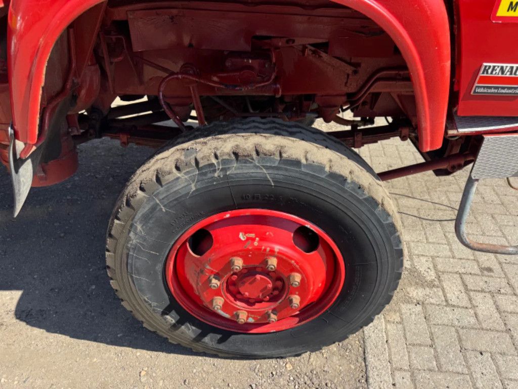 Saviem SM8 **4x4-WATERTANK + PUMPS**