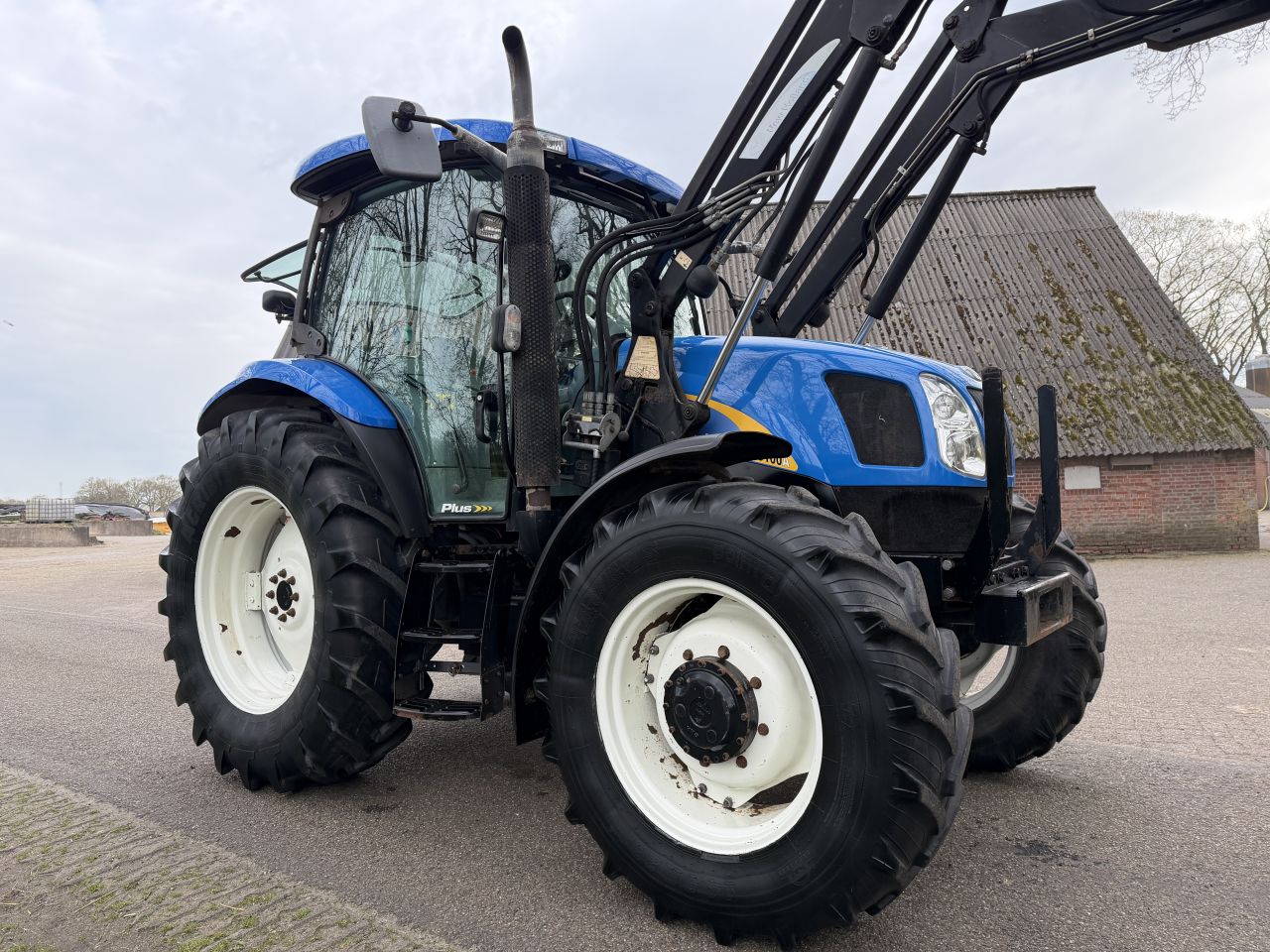 New Holland TS100A Plus