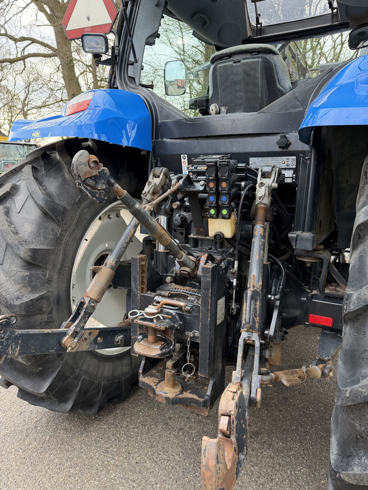 New Holland TS100A Plus
