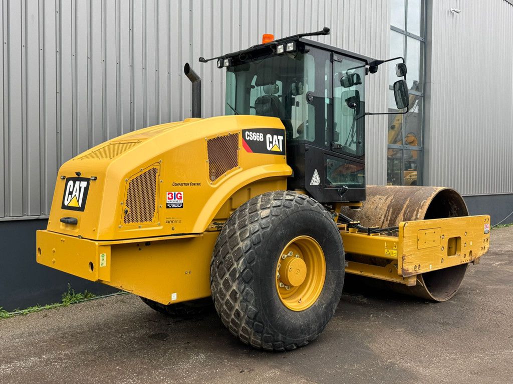Caterpillar CS66 B