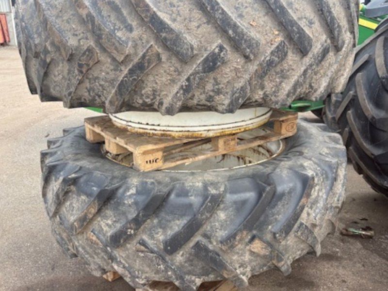 Continental 520/85-46 710/70-42 520/85-46  710/70-42 med låse