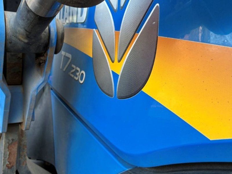 New Holland T7.230 AC