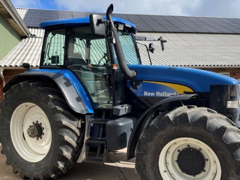 New Holland TM175 Affjedret foraksel