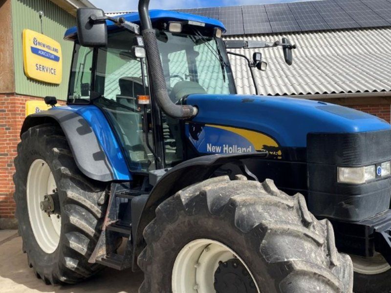 New Holland TM175 Affjedret foraksel