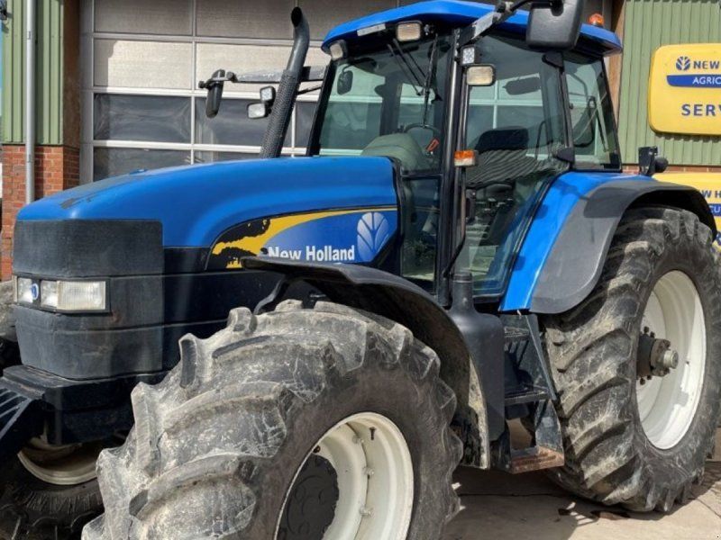 New Holland TM175 Affjedret foraksel