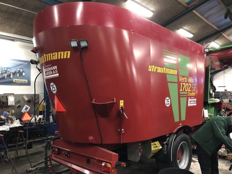 Strautmann Verti-Mix SF1702  Selvkørende blander
