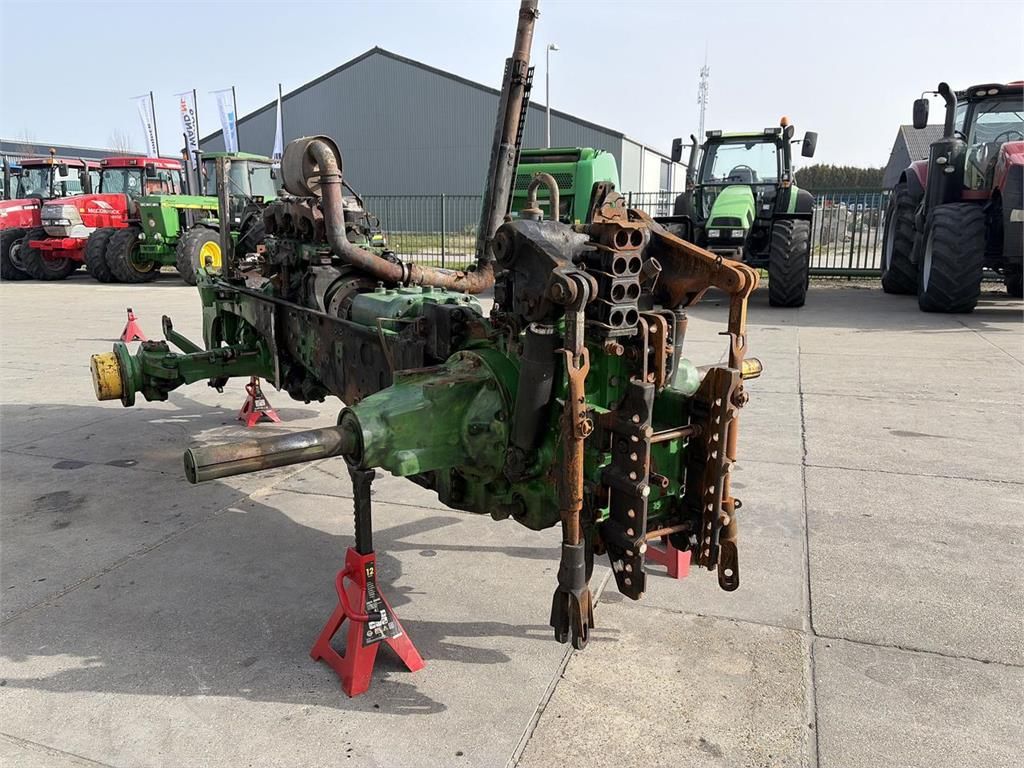 John Deere 7000- 10 Series