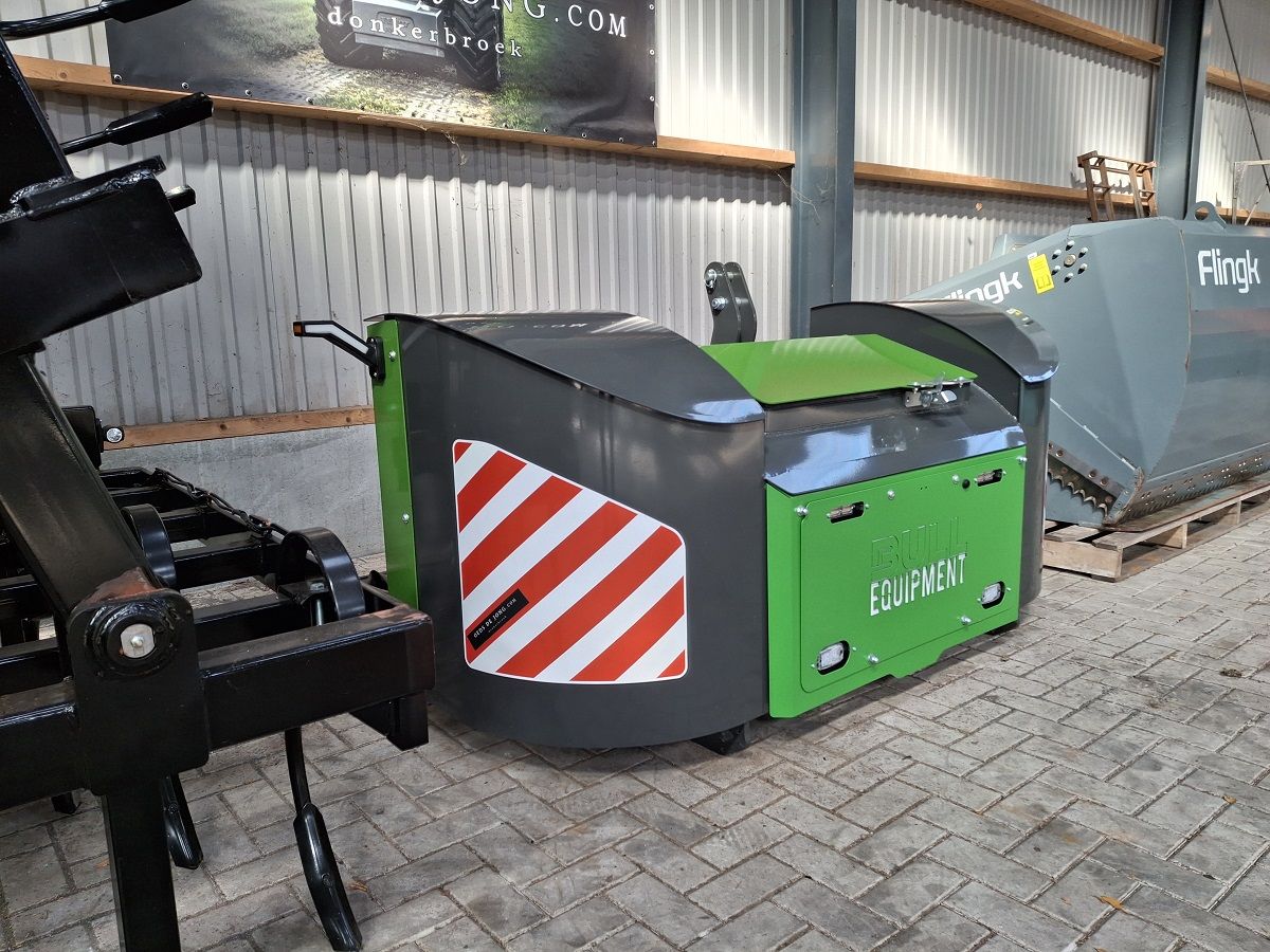Bull Equipment frontgewicht, 3000KG, BJ2026, Nieuw!