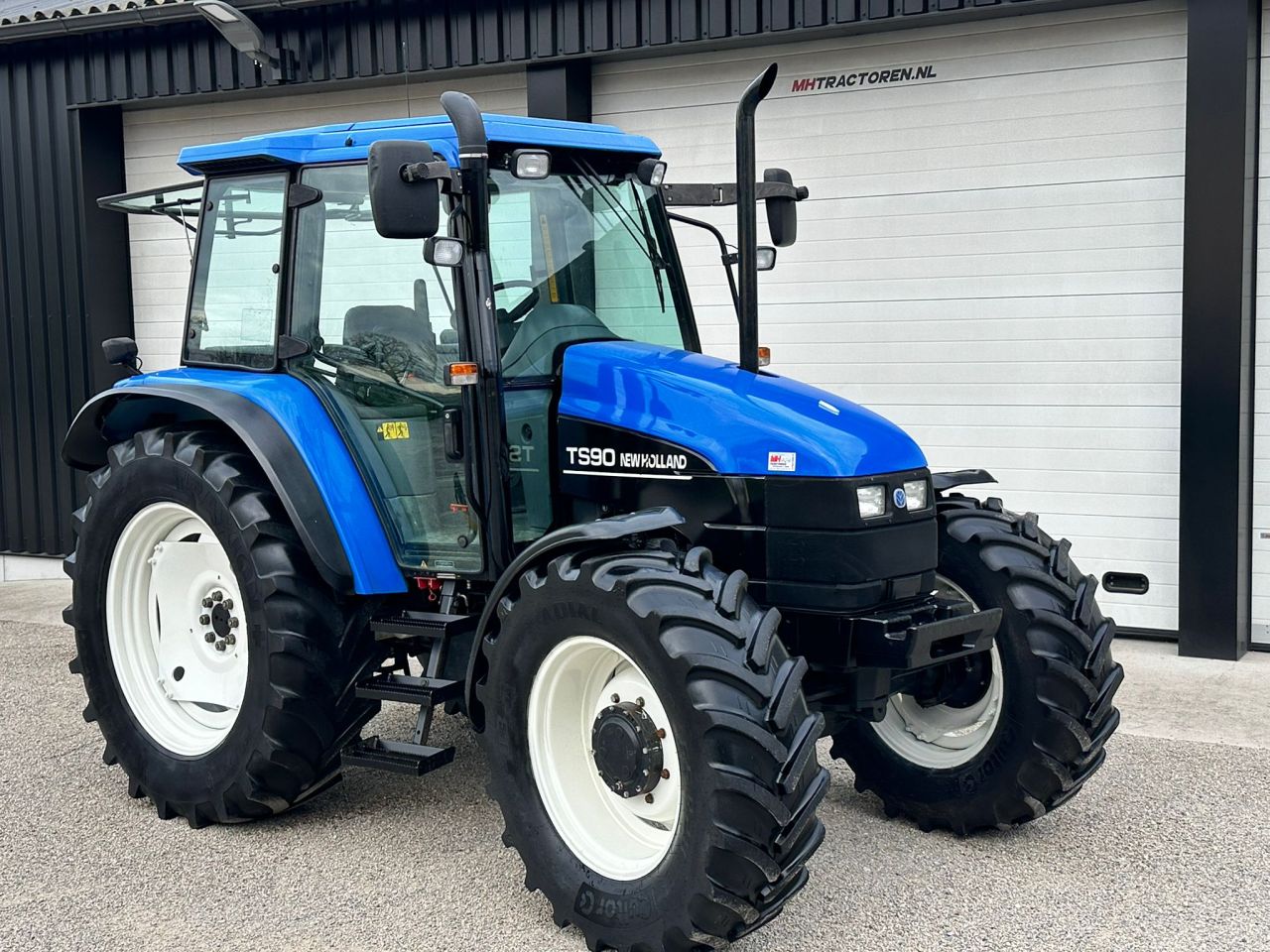 New Holland TS 90